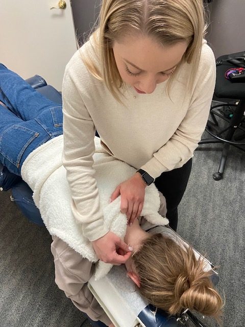 Chiropractor Evanston IL Sonia Szawdyn Dry Needling